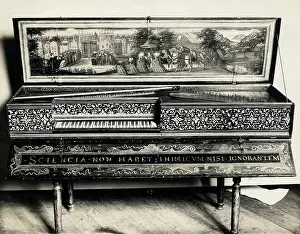 Keyboards: ELIZABETHAN SPINET