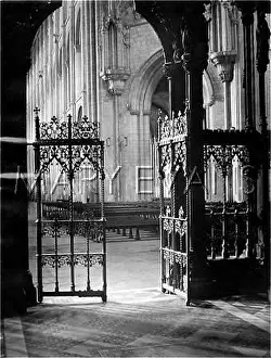 1083: ELY CATHEDRAL CHOIR GATE
