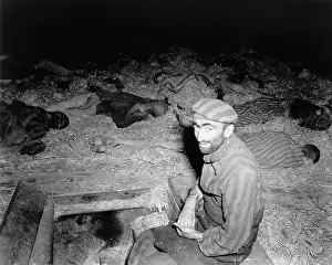 Nordhausen: Emaciated Frenchman sitting among the dead ?