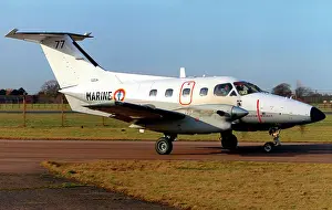 Navale: Embraer EMB-121 Xingu 77