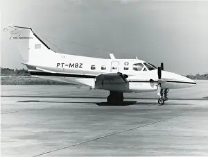 Conglomerate: Embraer EMB-121 Xingu (PT-MBZ), side-on, nose right