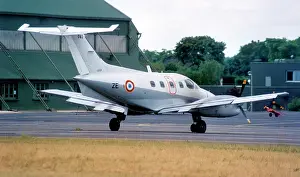 Ecole: Embraer EMB-121AA Xingu 083 / ZE