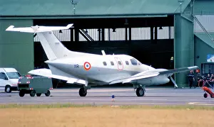 Ecole: Embraer EMB-121AA Xingu 101 / YR