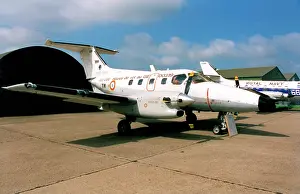 Ecole: Embraer EMB-121AA Xingu 108 - YW