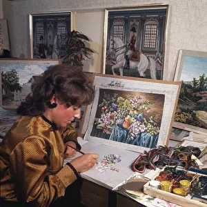 Jolles: Embroidery workshop Petit Point in Vienna