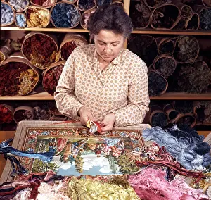 Jolles: Embroidery workshop Petit Point in Vienna