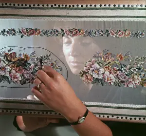 Jolles: Embroidery workshop Petit Point in Vienna
