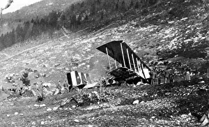 Engined: Emergency landing at the Austrian Italian front, 1917