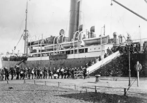 Emigrant: Emigrant ship in Hamburg, 1902