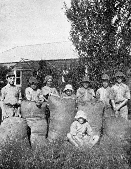 Migrants: Emigration to Australia