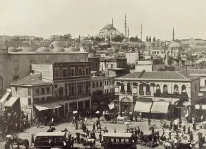 Eminonu: Eminonu Square - Istanbul, Turkey