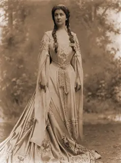 Diva: Emma Eames (1865-1952), American soprano ?