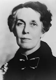 Holyoke: Emma Perry Carr (1880?1972), pioneering ?