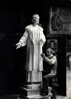 Emmeline Pankhurst Statue