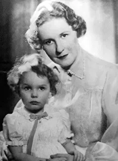 Edda: Emmy Goering with daughter Edda