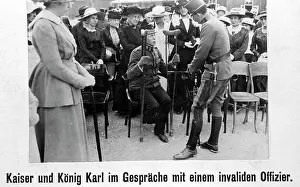 Habsburger: Emperor Charles I in conversation with an invalid 1918