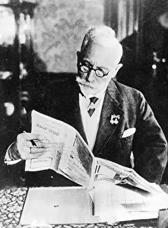 Doorn: Emperor Wilhelm II in exile in Netherlands, 1929