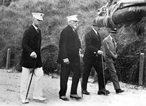 Zandvoort: Emperor Wilhelm II and General Dommes on a walk in an exile
