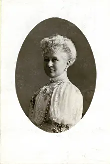 Viktoria: Empress Augusta Victoria, 1907