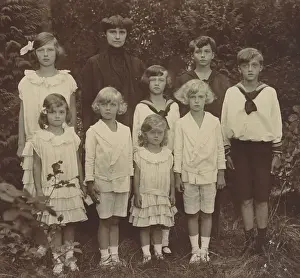 Childern: Empress Zita with her eight childern