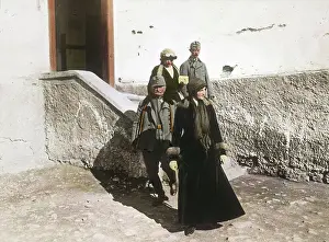 Empresses: Empress Zita visits wounded