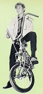 Chopper: Do It Yourself Encyclopedia 2 - boy on Raleigh Chopper'-sty