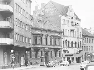 Rinks: Engelmann house in Vienna before demolition