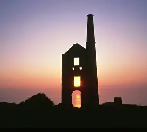 Carn: Engine house at Carn Galver tin mine, Cornwall