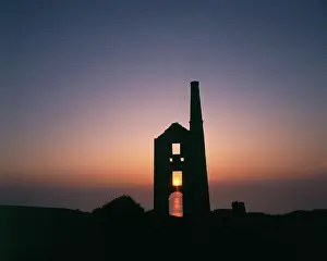 Carn: Engine house at Carn Galver tin mine, Cornwall
