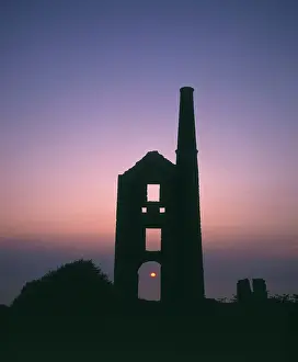 Pinpoint: Engine house at Carn Galver tin mine, Cornwall