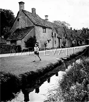 Sandles: ENGLAND/BIBURY 1960S