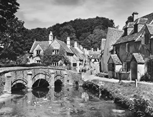 Loveliest: ENGLAND/CASTLE COMBE