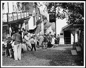 Cobbled: ENGLAND/CLOVELLY