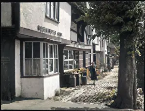 Atcolourisedpic: ENGLAND/LENHAM