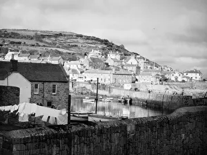 Porth: ENGLAND/MOUSEHOLE