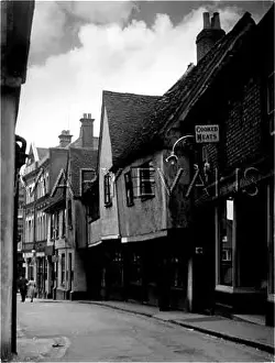 1216: ENGLAND/ST.ALBANS