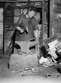 Englands: England's only female blacksmith: