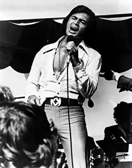 Englebert: Englebert Humperdinck. ca. 1975. ?
