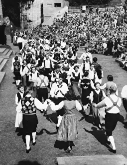 Assemblies: ENGLISH COUNTRY DANCING