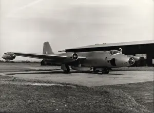 Refuelling: English Electric Canberra B2 used by Flight Refuelling