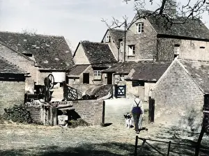 Incolourisedpic: ENGLISH FARMYARD