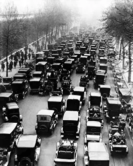 Stoppages: English General Strike. With public transportation ?