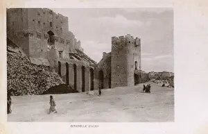 Alep: Entrance to the Citadel - Aleppo, Syria
