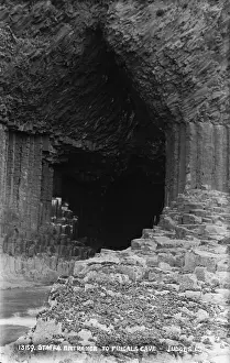 Bute: Entrance to Fingal's Cave