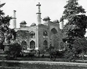 Uttar: Entrance Gate, Sikandra Bagh, Agra, India