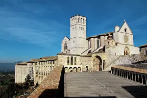 Penna: The entrance of The lower