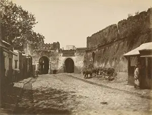 Tanger: Entrance to the necropolis of Marshan. Tanger
