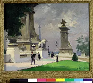 Stroller: Entrance to the pont Alexandre III