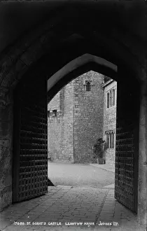 Vale: Entrance to St. Donat's Castle