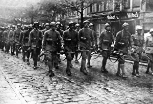 Governmental: entry of the first Italian troops in Katowice, 1920